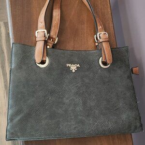 ✨ Vintage Prada-Inspired Accordion Bag – 16" x 11" ✨